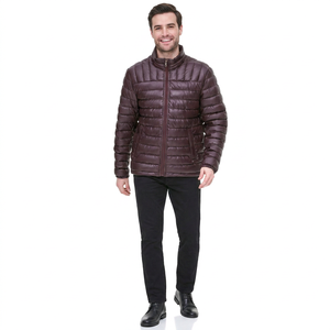 Chaqueta Acolchada de Alta Calidad con Ajuste Cómodo y Material Duradero, Ideal para Clima Frío y Estilo Urbano Diario - Product Image 1