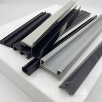 Perfiles de Plástico de Diseño Moderno de Fábrica China, Tiras de Protección, Extrusiones, Perfiles de Protección de Bordes de PVC para Construcción, Extrusión Personalizada