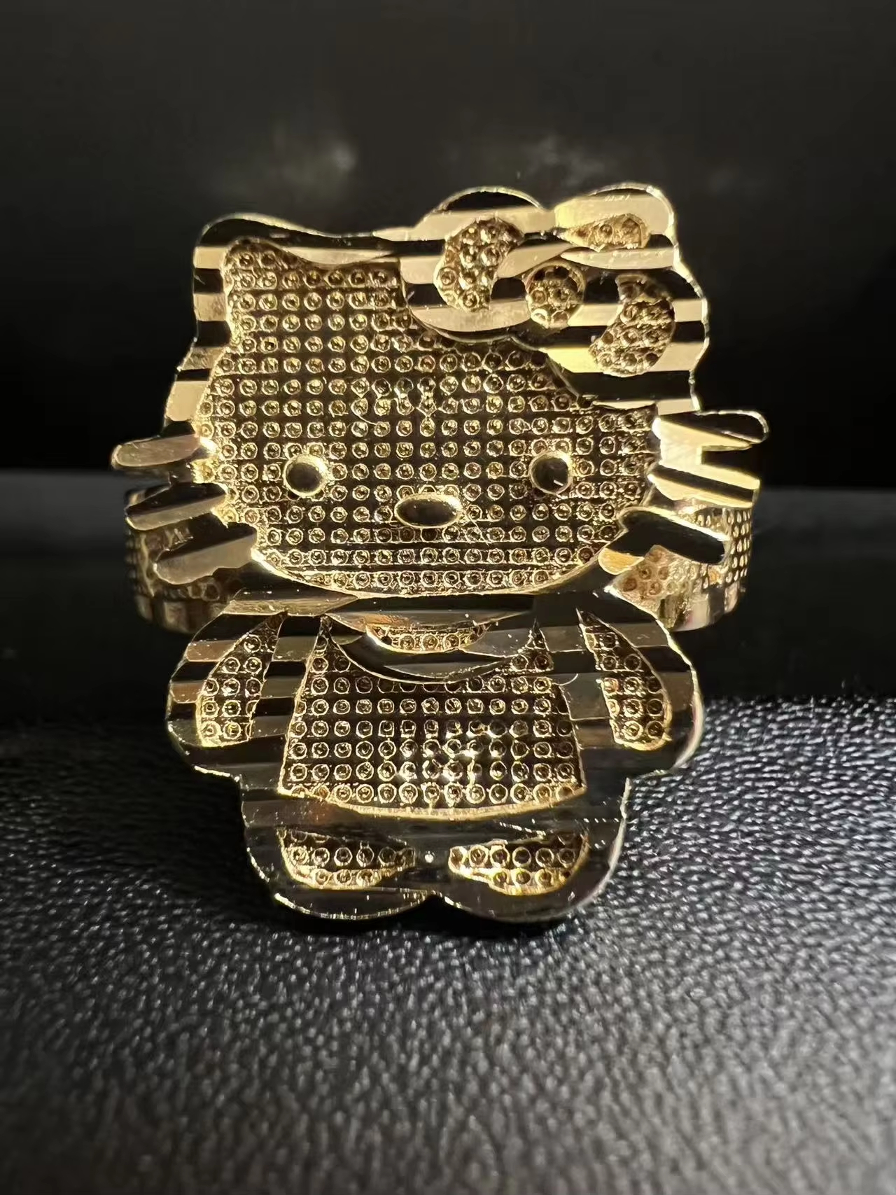 Gold  HKR18MM
