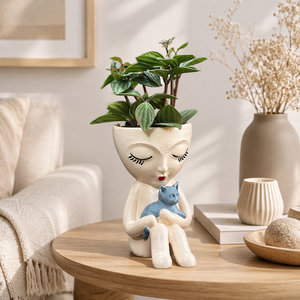 Nouveau <span class=keywords><strong>pot</strong></span> <span class=keywords><strong>de</strong></span> fleurs créatif en résine en forme <span class=keywords><strong>de</strong></span> fille tenant un chien ou un chat, idéal pour la décoration <span class=keywords><strong>de</strong></span> la maison, du jardin, du salon ou du bureau. - Product Image 4