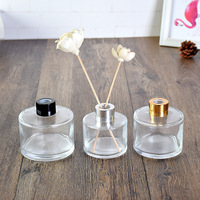 Nouveau Design Vide Multicolore Forme Unique Huile Essentielle Verre Parfum Aromathérapie Roseau Bouteille Diffuseur