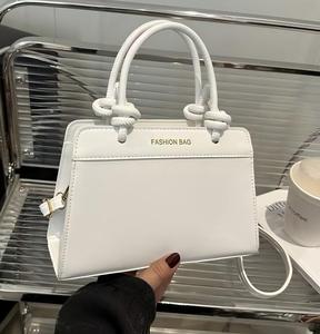 High Quality Women's PU Leather Canvas Handbag <b>Large</b> Capacity Sling Shoulder Bag Durable Polyester Lining Fashion Designer Bags - Product Image 3