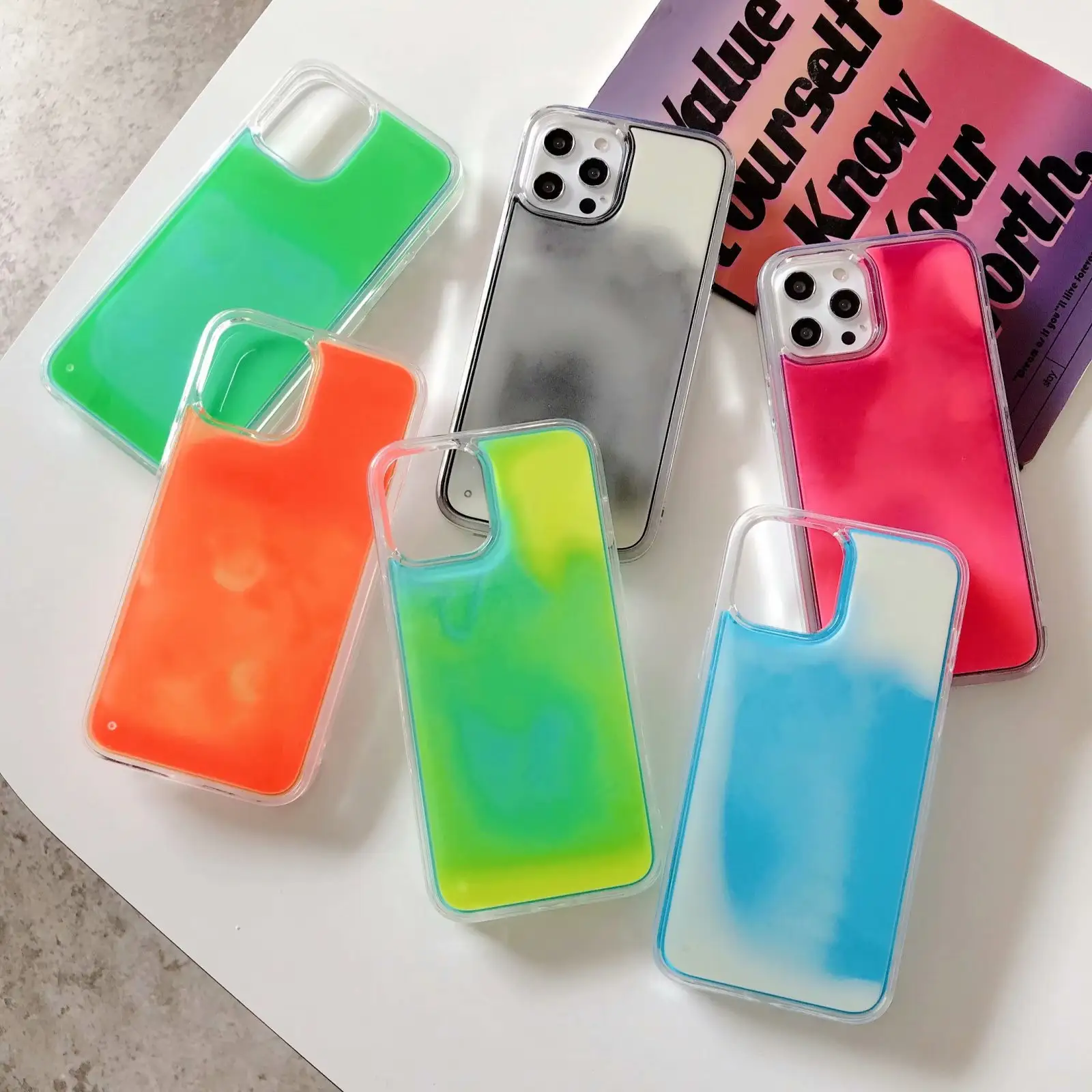 Quicksand Luminous Glow Dark Điện Thoại Trường Hợp Đối Với iPhone 13 12 11 Pro Max 14 Max Chất Lỏng Long Lanh Cứng PC Bìa