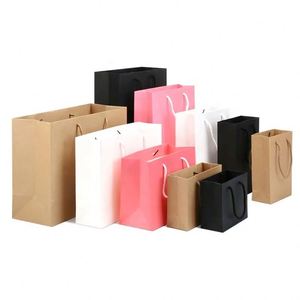 Bolsas de Compra Reciclables de Cartón Blanco con Impresión de Logotipo Personalizado al por Mayor para Ropa y Calcetines para Uso en Tiendas - Product Image 5
