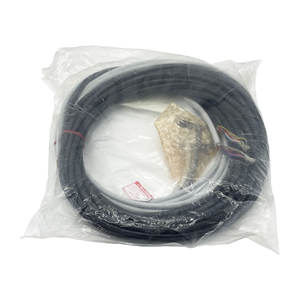 Câble de connexion toronné KEYENCE SL-VP7N de 7 m de qualité supérieure, NPN, pour rideau lumineux de sécurité série SL-V, fil blindé 8 conducteurs - Product Image 1