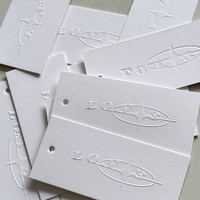 Étiquettes de prix en papier coton personnalisées de haute qualité, écologiques, pour vêtements, sacs, chaussures, vente en gros, logo personnalisé