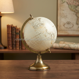 Globe antique en laiton Chaman India avec support en fer - Product Image 2