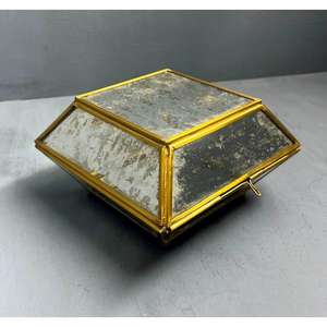 Caja Decorativa para Joyas Hecha con Latón y Espejo, Utilizada para Exhibición y Almacenamiento de Joyas, Proveedor de la India - Product Image 1