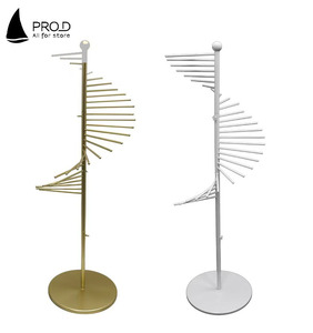 Bufanda al por mayor transfronteriza Bufanda de seda Estante giratorio de metal Estante de exhibición de centro comercial de gama alta de lujo ligero - Product Image 4