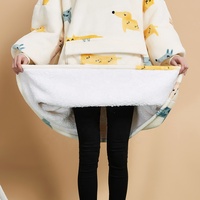 Individuelle übergroße Hoodie flanell Sherpa-Kapuzendecke tragbare Kapuzen-TV-Decke mit langen Ärmeln