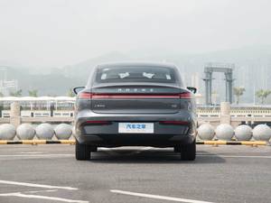 2024 2025 Roewe D6 Boutique Flagship Safe Cars Berline 4 portes 5 places pour adultes Fabriqué en Chine - Product Image 3