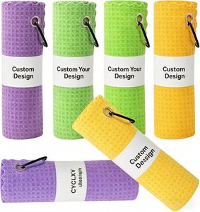 Serviette de golf en microfibre avec logo brodé personnalisé, design professionnel résistant à la décoloration, avec œillet pour le camping - Product Image 1