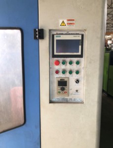 Machine de moulage par soufflage d'<span class=keywords><strong>occasion</strong></span> 5 <span class=keywords><strong>litres</strong></span> Machine de moulage par soufflage de bouteilles de produits chimiques - Product Image 3