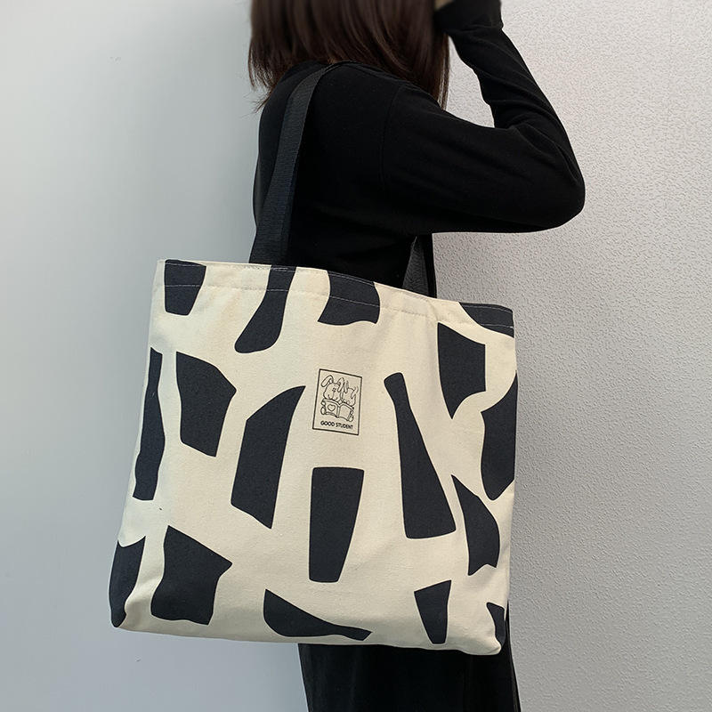 Black  Sealing zipper and inner pocket