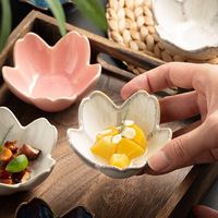Plats de service élégants en céramique pour collations à base de soja, avec un design pratique, idéaux pour les apéritifs à la maison et les petits rassemblements.