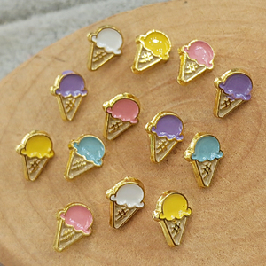 Boutons miniatures en alliage de zinc plaqué 8 mm, motif cornet de crème glacée, rose, violet, jaune, bleu, blanc, pour vêtements de poupées BJD, thème dessert - Product Image 5