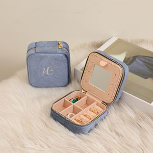 Estuche de Joyería Portátil Personalizado de Terciopelo con Cierre, Espejo y Organizador para Anillos y Aretes, Caja de Almacenamiento de Joyas para Viaje - Product Image 3