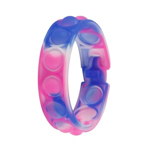Bracelet anti-stress en silicone coloré pour adultes et enfants, jouet de décompression - Product Image 4