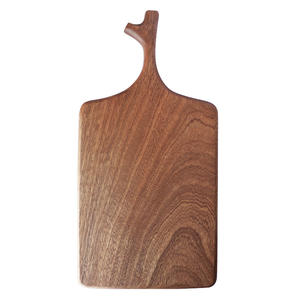 Planche à découper en bois massif pour la cuisine, durable, antidérapante, planche à découper moderne en bois, artisanat en bois - Product Image 5