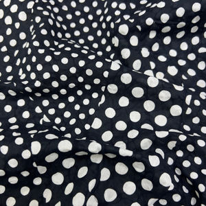 <span class=keywords><strong>Tela</strong></span> de Algodón Encogido con Sal 80gsm, Patrón de Puntos Blancos, Sin Planchado, En Stock, para Vestidos, Blusas, Faldas, 50 Pulgadas de Ancho - Product Image 4