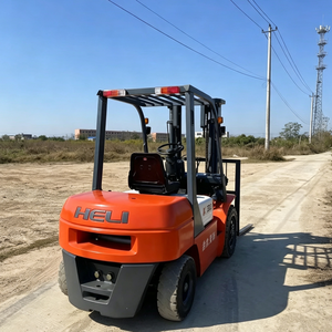 Chariot élévateur à contrepoids diesel CPCD30 de 3 tonnes, résistant aux intempéries, pour le transport de marchandises en entrepôt et en port - Product Image 1
