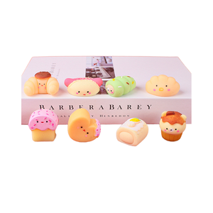 Vente en gros de jouets squishy en TPR de 4 cm, série de mini-dumplings de boulangerie, créatifs, anti-stress, cadeau amusant pour enfants et adultes de 5 à 7 ans - Product Image 3
