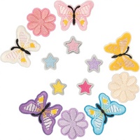 Patchs brodés thermocollants personnalisés en forme de papillon et de fleur de dessin animé avec matériau PU pour chapeaux