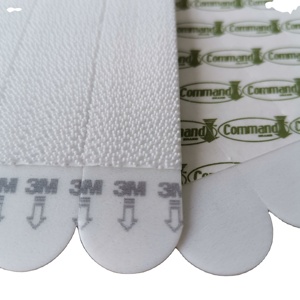 Les fixations murales auto-adhésives à crochet et boucle éliminent proprement le masquage collant pour la suspension d'images, petite (s) taille - Product Image 3