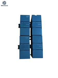 Module d'extension numérique I/O pour contrôleur PLC, neuf et original EM AM06 - Product Image 1