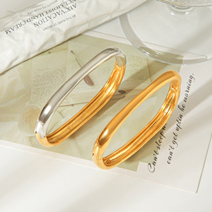 Bracelet manchette carré géométrique minimaliste en acier inoxydable poli miroir, anti-décoloration, avec fermoir métallique, accessoires quotidiens pour femmes - Product Image 3