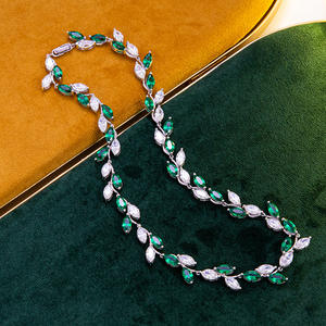 สร้อยคอแฟชั่นทรงมาร์คีส์ นาโน ประดับมรกตจำลอง ชุดเครื่องประดับแฟชั่นสำหรับผู้หญิง แบรนด์ดัง - Product Image 3