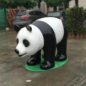 Özel yapılmış yaşam boyutu hayvan heykel heykeli fiberglas panda heykeli şekilli kalıp hayvanat bahçesi parkı için