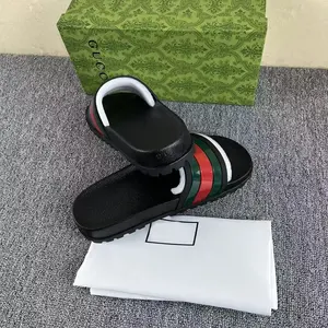 2025 <span class=keywords><strong>Scarpe</strong></span> Basse Firmate All'Ingrosso di Moda per Uomo e <span class=keywords><strong>Donna</strong></span> Sandali Bassi Neri di Lusso Ciabatte da Spiaggia da <span class=keywords><strong>Donna</strong></span> - Product Image 2