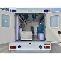 Ambulance tout-terrain Dongfeng Brave Warrior 4x4 pour le transport de patients sur le terrain, véhicule de secours médical professionnel
