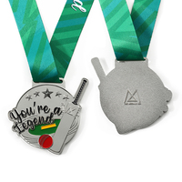 Fabrication de trophées et médailles personnalisés en métal émaillé souple pour le pickleball et le cricket avec ruban et cordon