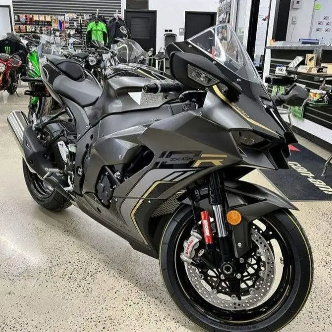 Kawasakis Ninja ZX 10R KRT Edition Moto Sport Vélo NOUVEAU Original 2023