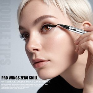 Delineador de Ojos Líquido HelloKiss 2 en 1 Hiper Negro, Doble Punta, Resistente al Agua y de Larga Duración - Product Image 3