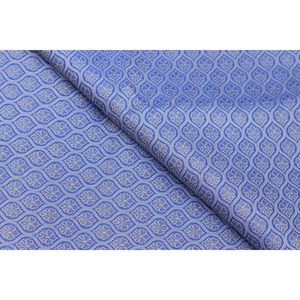 Tissu brocart bleu Triloki en poly tissé avec motif floral métallique, poids moyen, pour couture artisanale au mètre - Product Image 4