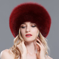 Vente en gros de chapeaux de fourrure de renard chic d'hiver pour femmes chapeaux de fourrure véritable avec pompon en fourrure casquette de mode féminine bonnet de luxe pour femme
