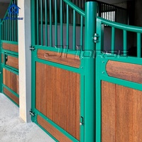 Box de cheval de luxe de style européen JHorse avec panneaux en bambou, équipement d'écurie personnalisé, vente en gros OEM ODM