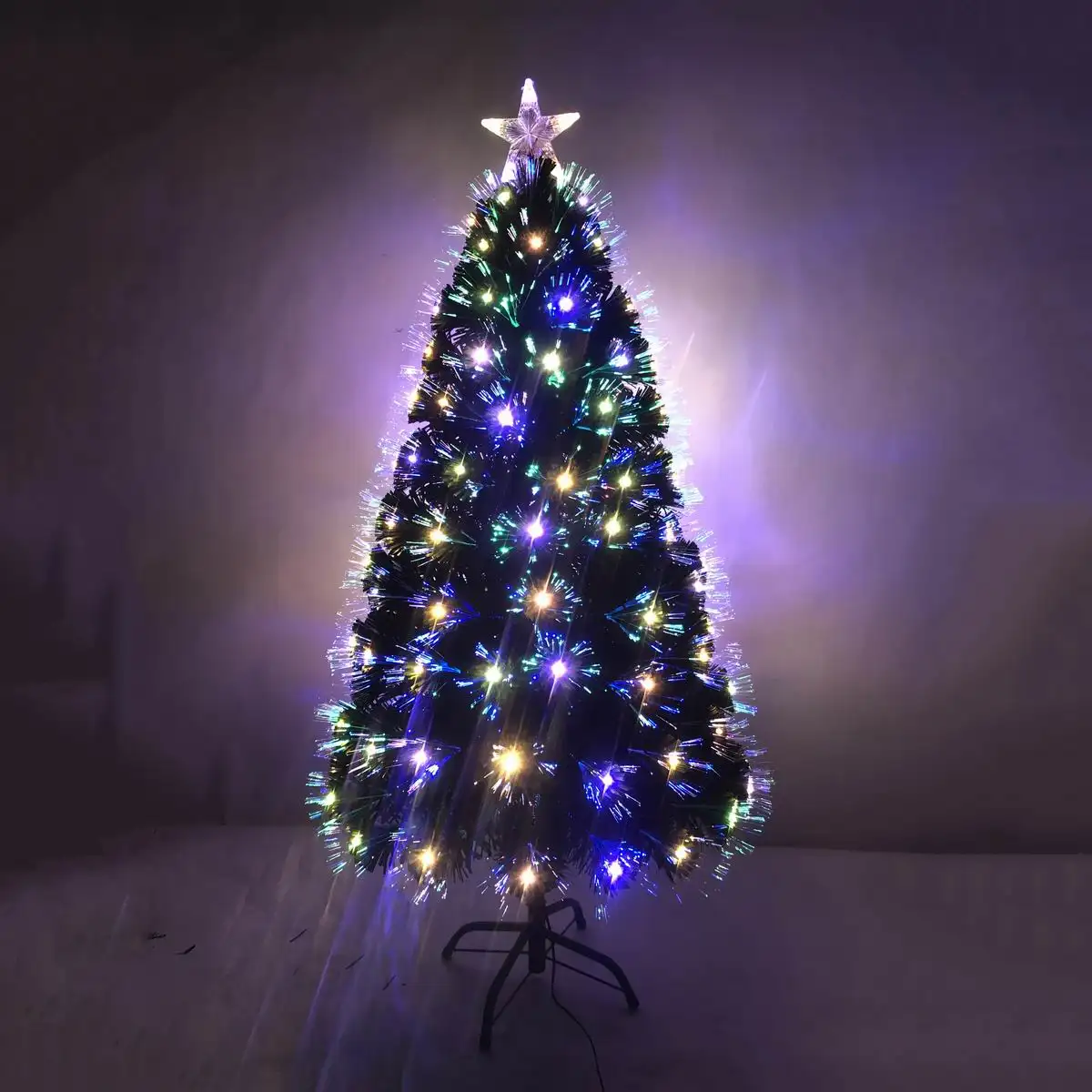 नवीनतम पेशेवर बनाया 5FT ग्रीन कृत्रिम फाइबर ऑप्टिकल क्रिसमस पेड़ चमकती एलईडी रोशनी और शीर्ष के साथ स्टार
