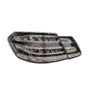Luces traseras LED Mercedes-Benz Clase E W212, nueva actualización para reequipamiento en gris y rojo - Product Image 4