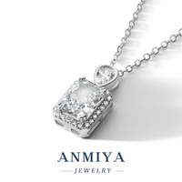 Collier élégant en argent plaqué argent 925 avec pendentif rectangulaire en CZ Halo Teardrop pour anniversaire, mariage, fête, usage quotidien