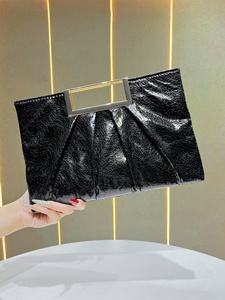 กระเป๋าสะพายไหล่แฟชั่น<span class=keywords><strong>ทรง</strong></span>สี่เหลี่ยมสีทองมีโซ่กระเป๋าใส่ของได้มากกระเป๋าคลัทช์แบบเปิดประทุนสำหรับผู้หญิงกระเป๋าถือหนัง PU - Product Image 6