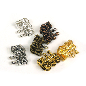 En gros Montessori Mexicain <span class=keywords><strong>Domino</strong></span> Train Jouet Peut Également Être Utilisé DIY Alliage 3D Train À Vapeur En Métal Sifflet Pendentif Accessoires - Product Image 2