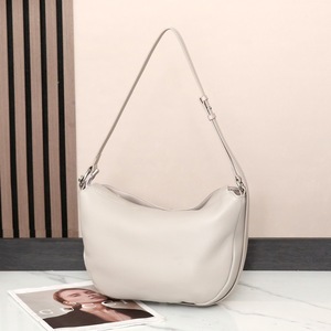Sac à bandoulière carré petit et décontracté en cuir de vache véritable AndoBag, style rétro, simple, pour femme, avec fermeture éclair imperméable - Product Image 6