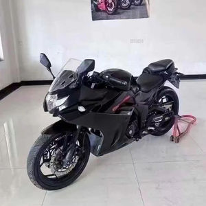 <span class=keywords><strong>Suzuki</strong></span> GSX R350 <span class=keywords><strong>Moto</strong></span> sportive à essence d'occasion à deux <span class=keywords><strong>roues</strong></span> Finition d'origine Garantie de qualité - Product Image 4