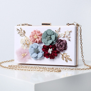Sac à main en acrylique transparent pour femme, personnalisé en gros, sac à main <span class=keywords><strong>de</strong></span> soirée avec une belle boîte à fleurs - Product Image 4