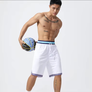 Tenue de basketball américaine personnalisée en maille 100 % polyester, imprimée en usine, coupe ample, séchage rapide, anti-humidité - Product Image 2