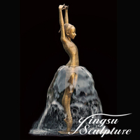 Fontaine d'eau avec sculpture de ballerine élégante en bronze grandeur nature, personnalisée par Jingsu, avec impression UV et moulage